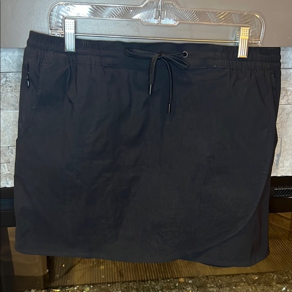 Eddie Bauer Black Skort with drawstring waist size Large - Picture 1 of 12